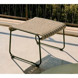 Silla Arvin Swirl en tejido chenilla beige y patas de madera de roble VeryForma